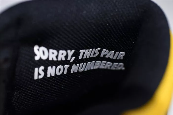 Air Jordan 1 No Ls Varsity Maize 861428-107 Elegant 322