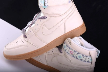 Sophisticated Air Jordan 1 Retro Hi Strap 326