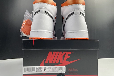 Trendy Air Jordan 1 Retro High Electro Orange 555088-180 208