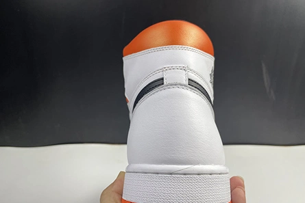 Trendy Air Jordan 1 Retro High Electro Orange 555088-180 208