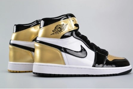 Air Jordan 1 Retro High OG NRG ComplexCon "Top 3 Gold" 861428-001 Practical 306