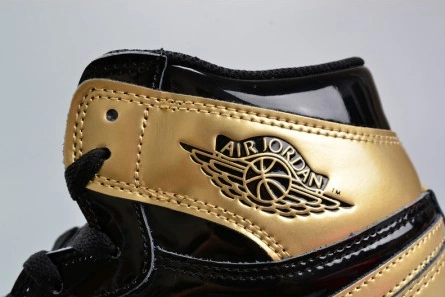 Air Jordan 1 Retro High OG NRG ComplexCon "Top 3 Gold" 861428-001 Practical 306