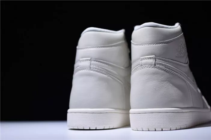 AllSeason Air Jordan 1 Retro High OG Sail MENS 555088-114 284