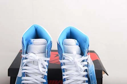 Air Jordan 1 Retro High OG “UNC” 555088-117 Modern 225