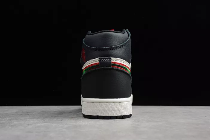 Air Jordan 1 Sports Illustrated A Star Is Born 555088-015 Comfortable 328
