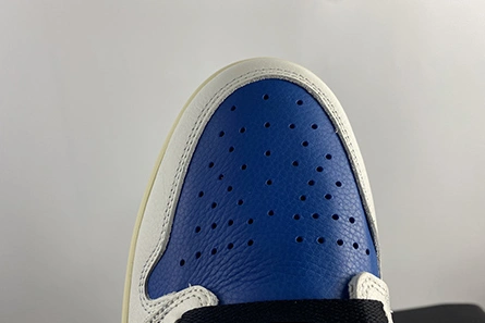 UrbanStyle Air Jordan 1 Travis Scott DH3227-105 210