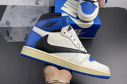 UrbanStyle Air Jordan 1 Travis Scott DH3227-105 210