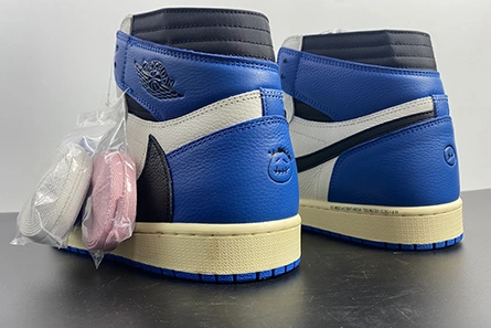 UrbanStyle Air Jordan 1 Travis Scott DH3227-105 210