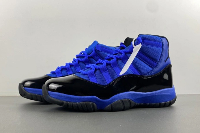 Compact Air Jordan 11 CT8012-400 671