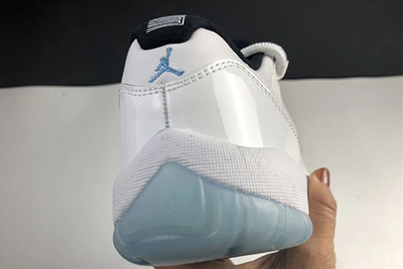 Sleek Air Jordan 11 Low ”Legend Blue“ AV2187-117 700