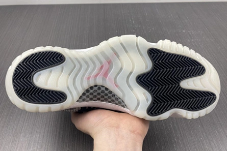 Durable Air Jordan 11 Low Snake Light Bone CD6846-002 693