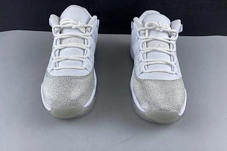 Air Jordan 11 WMNS “Metallic Silver” AH0715-100 Trendsetting 703