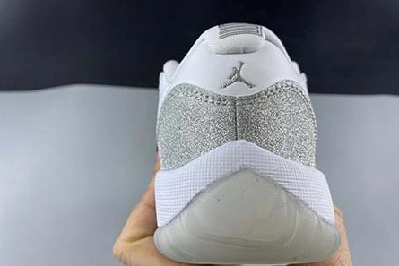 Air Jordan 11 WMNS “Metallic Silver” AH0715-100 Trendsetting 703