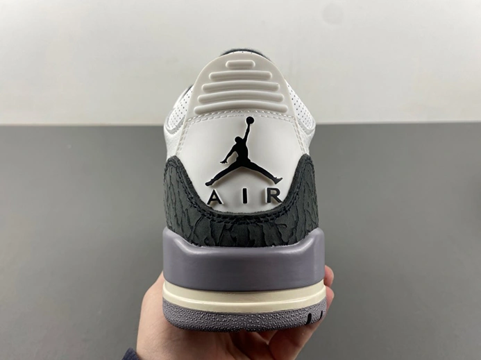 Flexible Air Jordan 3 “Cement Grey” CT8532-106 359