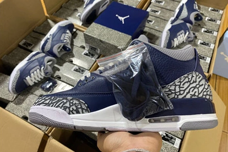 Vibrant Air Jordan 3 “Midnight Navy” CT8532-401 402