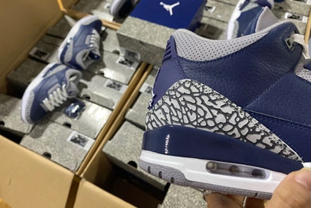Vibrant Air Jordan 3 “Midnight Navy” CT8532-401 402