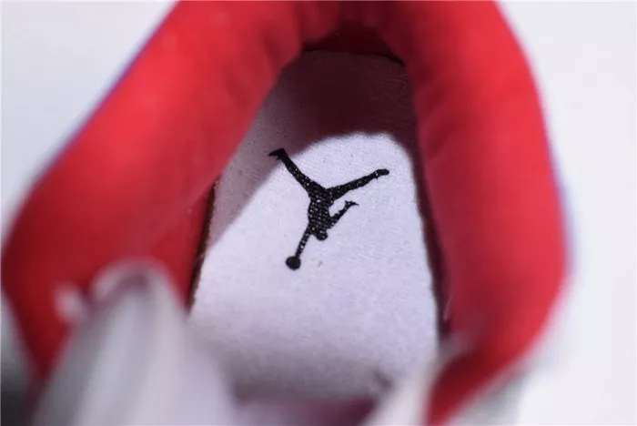 Bold Air Jordan 3 Retro Seoul Korea AV8370-100 423