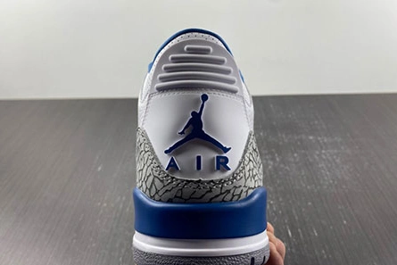Flexible Air Jordan 3 “Wizards” CT8532-148 388