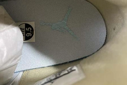 Classic Air Jordan 4 GS Linen 487724-118 528