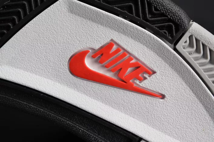 Air Jordan 4 OG “White Cement”  840606-192 EyeCatching 542