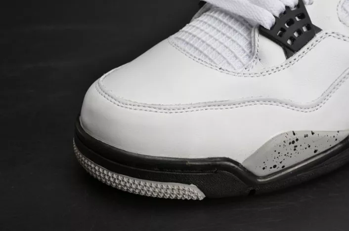 Air Jordan 4 OG “White Cement”  840606-192 EyeCatching 542