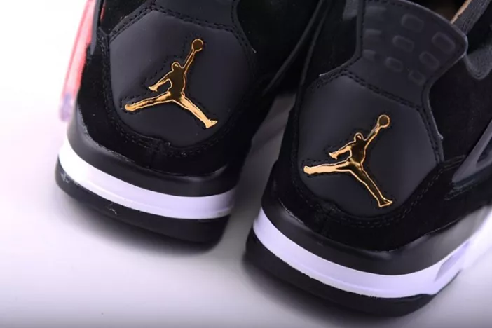 Air Jordan 4 “Royalty” 308497-032 Resilient 552