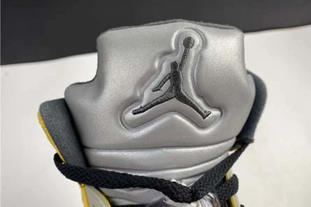 Air Jordan 5 Tokyo 454783-701 Minimalist 593