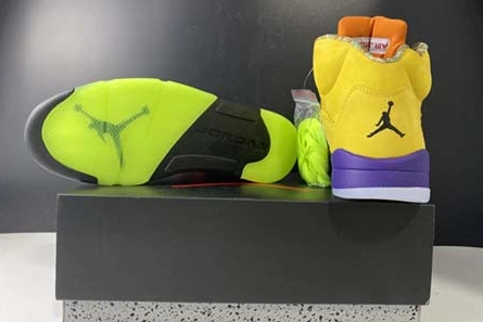 Air Jordan 5 “What The CZ5725-700 Unique 591