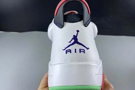 Minimalist Air Jordan 6 “Hare” CT8529-062 675