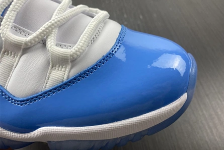 Air Jordans 11 Low 'University Blue' 528895-106 Bright 709