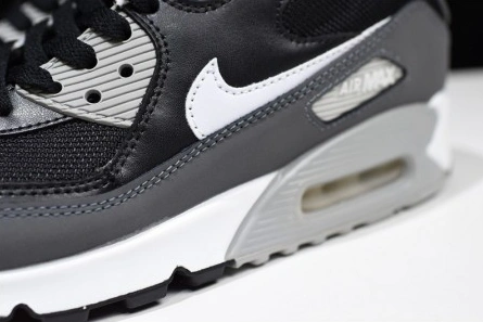 Refined Air Max 90 Essential - Nike - 537384-032 1344