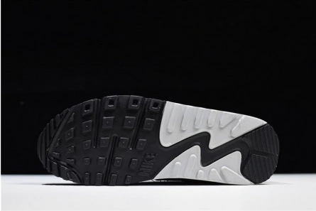 Refined Air Max 90 Essential - Nike - 537384-032 1344