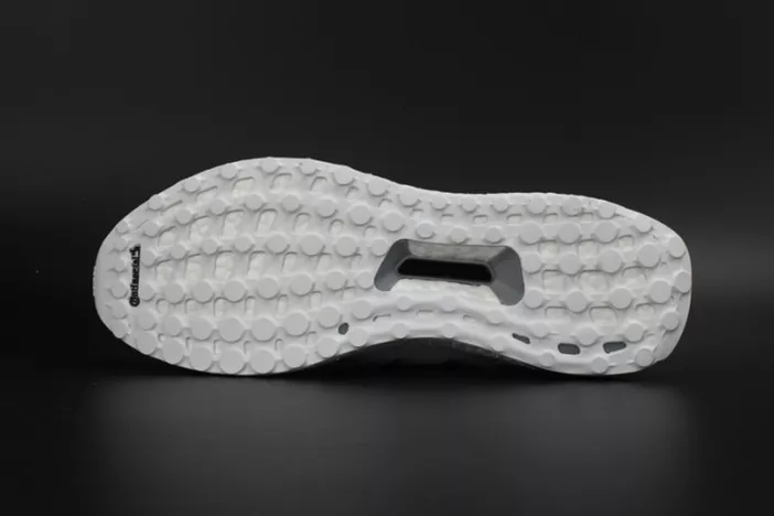 3891 ADIDAS ULTRA BOOST 3.0 TRIPLE WHITE BA GoodFit 1919