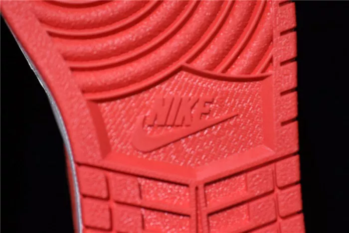 4091 Air Jordan 1 Retro Track Red 555088 - Bright 296