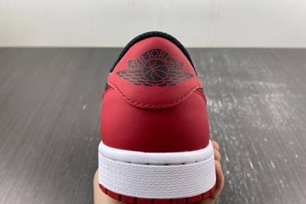 Cozy 9700 Jordan 1 Retro Low OG Black Toe  CZ0790- 88