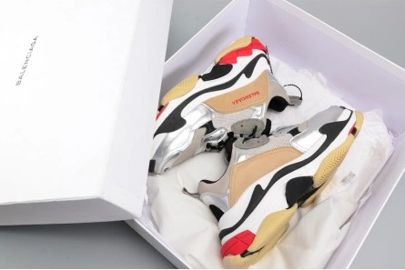 EyeCatching BALENCIAGA 17FW TRIPLE S 656686-W06G0-1001 2068