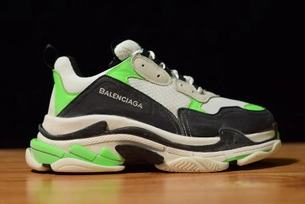 Vibrant BALENCIAGA TRIPLE S 483513-W06E1 2057
