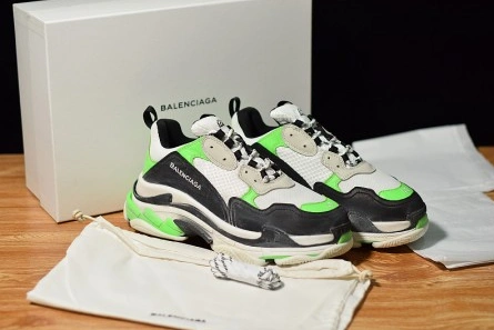 Vibrant BALENCIAGA TRIPLE S 483513-W06E1 2057