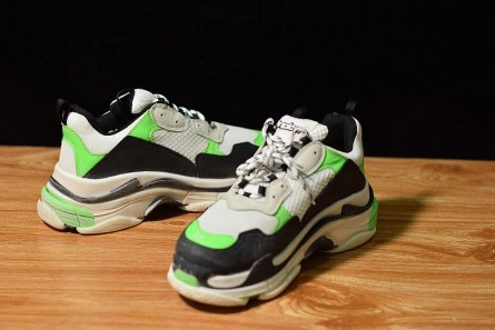 Vibrant BALENCIAGA TRIPLE S 483513-W06E1 2057