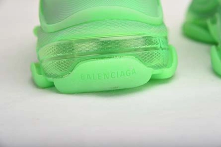 Soft BALENCIAGA TRIPLE S NEON GREEN - 541624 W09OL 3801 2104
