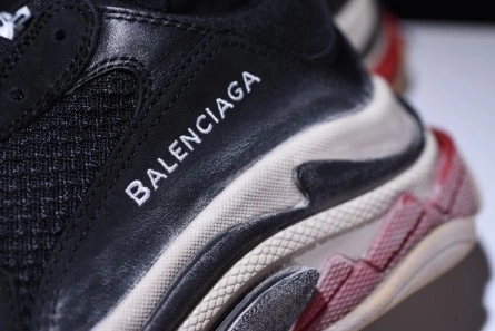 BALENCIAGA TRIPLE S W06E1-1000 Lightweight 2065