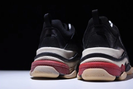 BALENCIAGA TRIPLE S W06E1-1000 Lightweight 2065