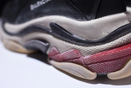 BALENCIAGA TRIPLE S W06E1-1000 Lightweight 2065