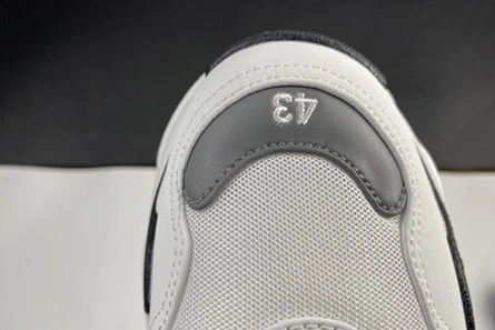 Comfortable BALENCIAGE TRIPLE TRAINER 536737 W0901 9089 1983
