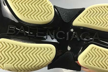 BALENCIAGE TRIPLE TRAINER 584088 W06E2 1150 GoodFit 2021