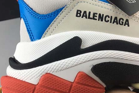 BALENCIAGE TRIPLE TRAINER 584088 W06E2 1150 GoodFit 2021