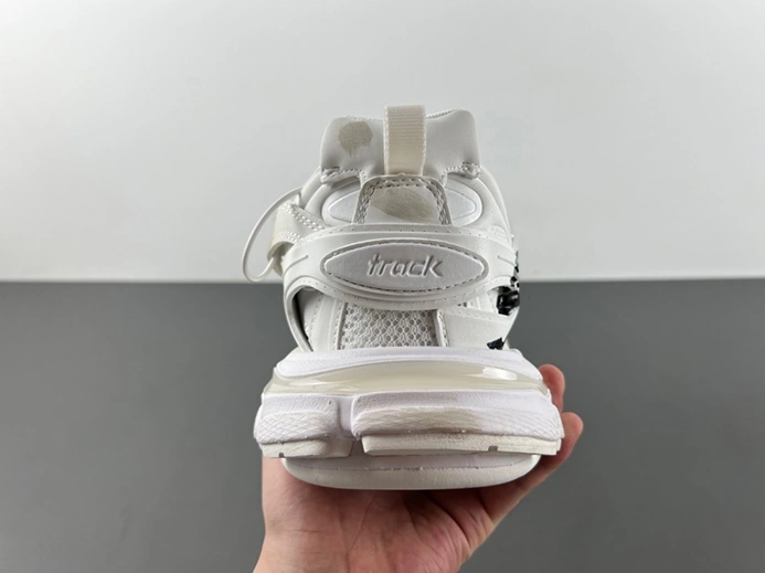 Balenciaga 542023 WTRHW. 9010 Modern 1987