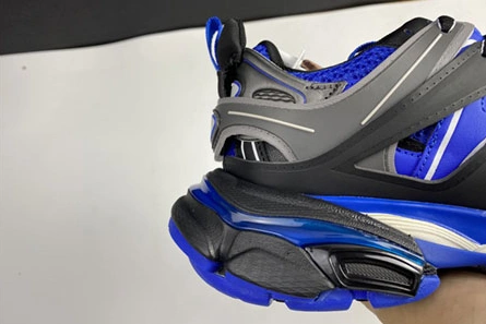 Balenciaga Track 3.0 542436 W3AC1 2047 WellDesigned 9898