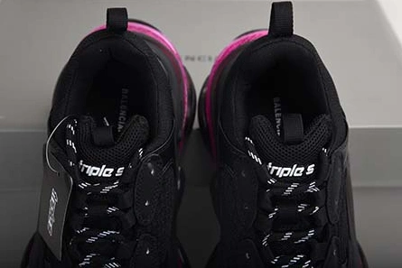 Balenciaga Triple S Black Sneaker 541624 W09O1 0829 Vibrant 2030