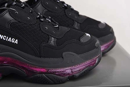 Balenciaga Triple S Black Sneaker 541624 W09O1 0829 Vibrant 2030